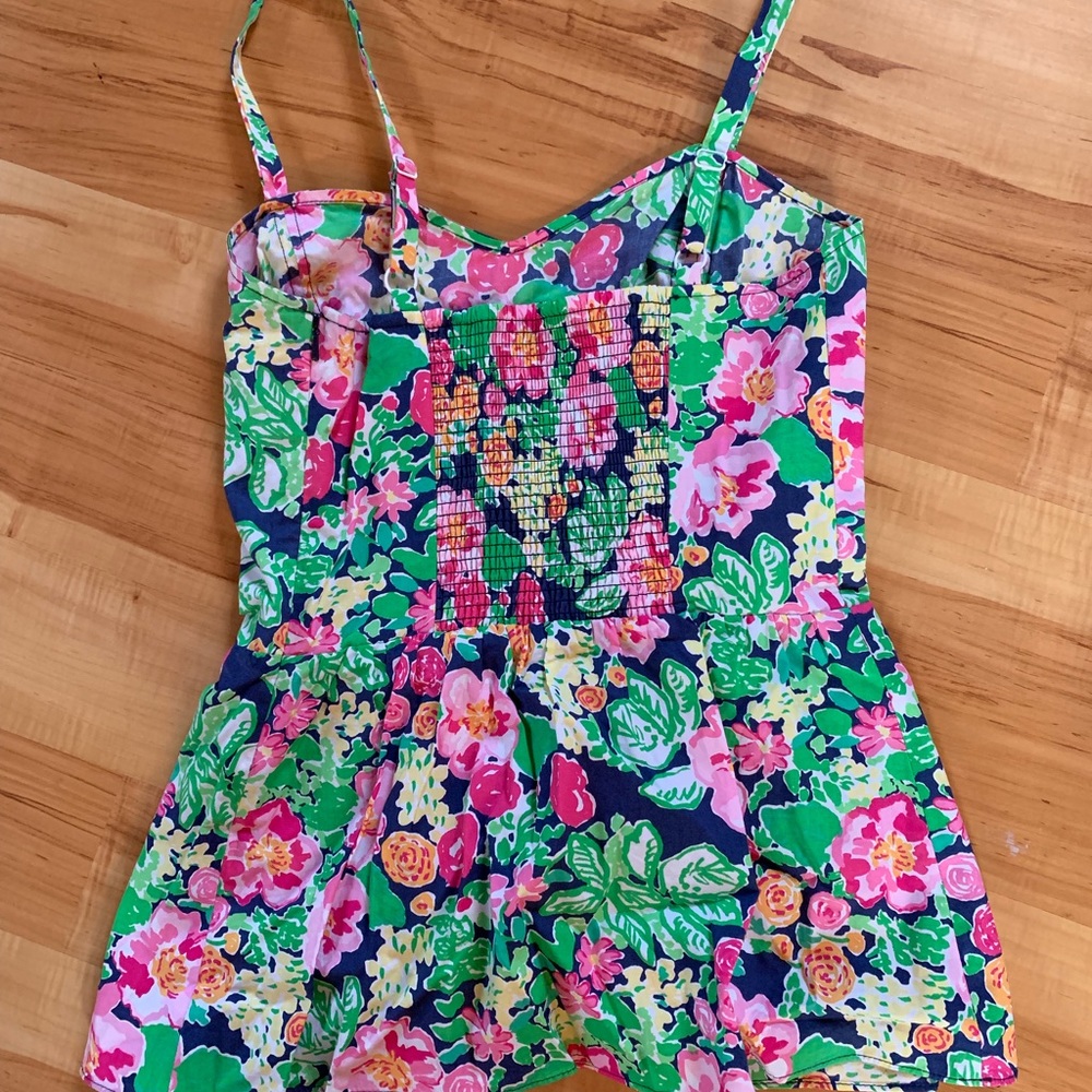 {Lilly Pulitzer} Gardenia peplum top in Getaway Garden. - Picture 6 of 7